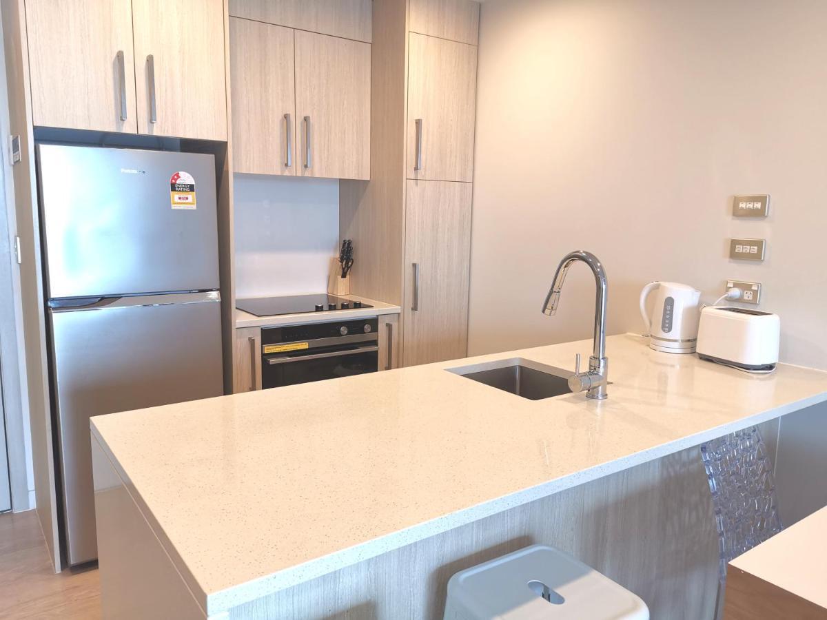 Modern 2 Bedroom Apartment 1 Minute To Skytower Auckland Dış mekan fotoğraf